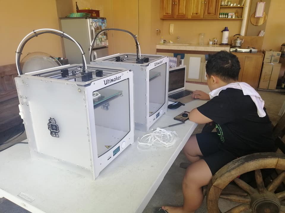 DTI’s SSF LIKHA Fab Lab makes face shields for frontline workers
