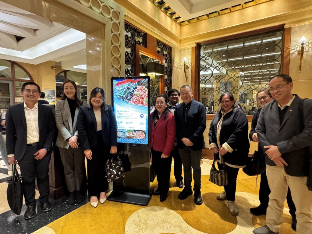In photo: Vice Consul (Commercial) & Commercial Attache of PTIC-HK, Atty. Roberto B. Mabalot, Jr., (Leftmost); Consul General of the Philippines to Macau SAR, Ms. Edna May G. Lazaro (4th from left); Consul Lorenzo Rhys G. Jungco IV (5th from right); Vice Consul Regina Angeli P. Ambrocio (3rd from left); and, Protocol Officer, Ms. Shihnnie Jean R. Chan-Zarate (2nd from left).